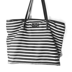 Kate spade tote in black and white